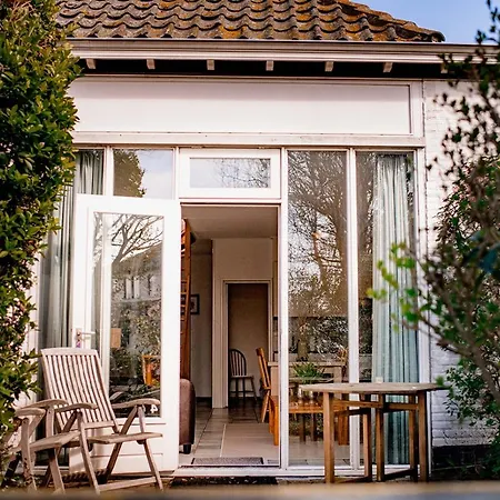 Diek 27 Farmhouse * Den Hoorn (North Holland)